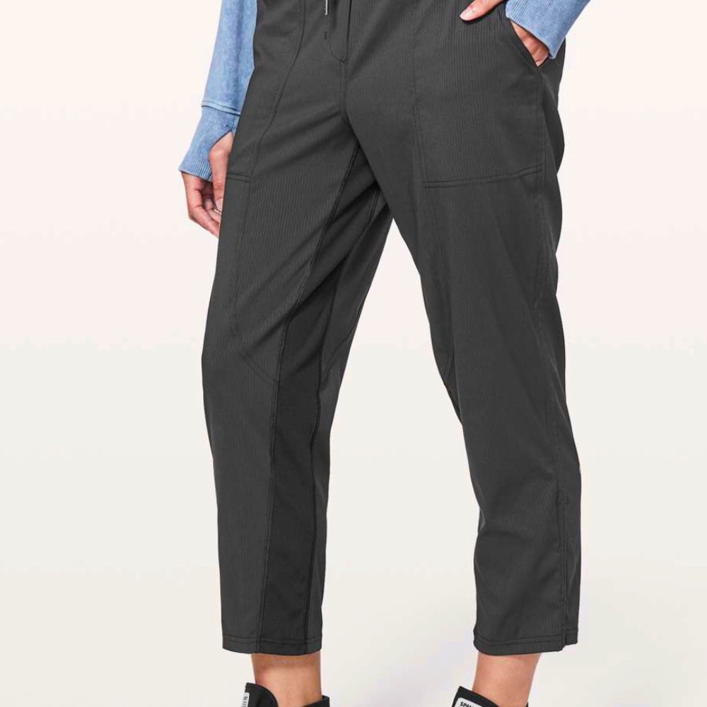 NWOT Dance Studio crops unlined
